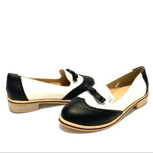 Vintage Casual Brogue Women’s Low Heel Size 8